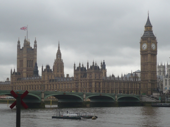 Foto - Budovy parlamentu se symbolem Londna - Big Benem