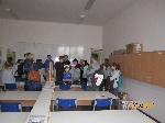 Foto - Mladí chemici na prohlídce školy